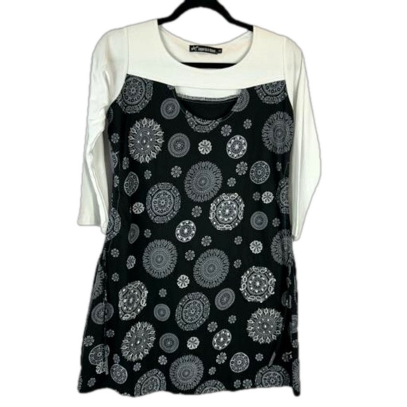 Leopards & Roses Mandala 3/4 Sleeves Black White Tunic Top Small - Picture 1 of 15